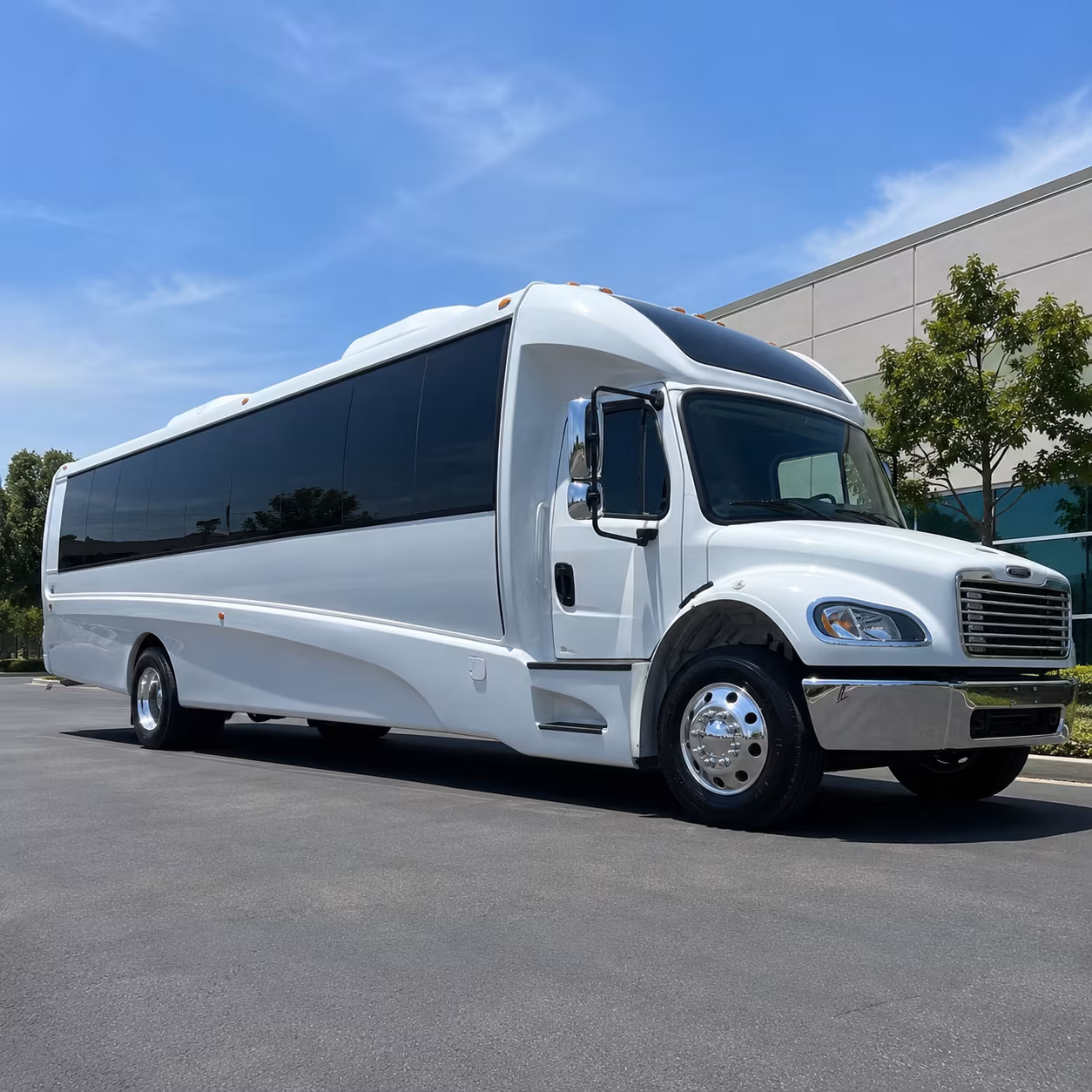 apex 28 passenger minibus