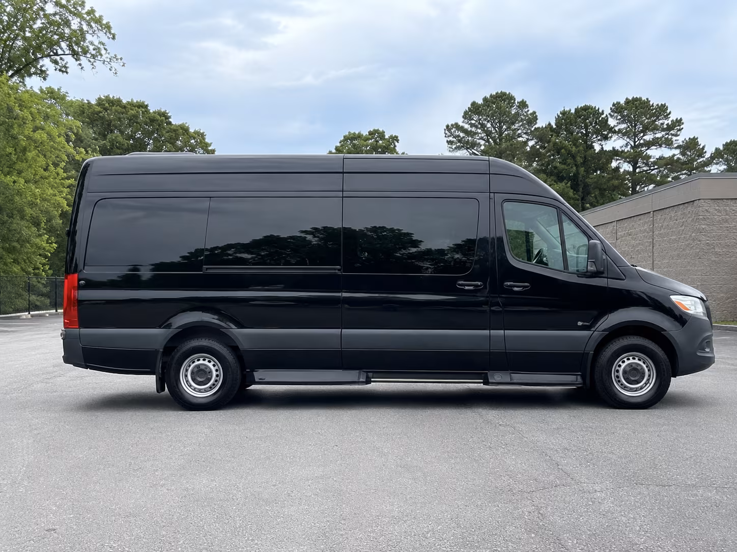 apex sprinter limousine