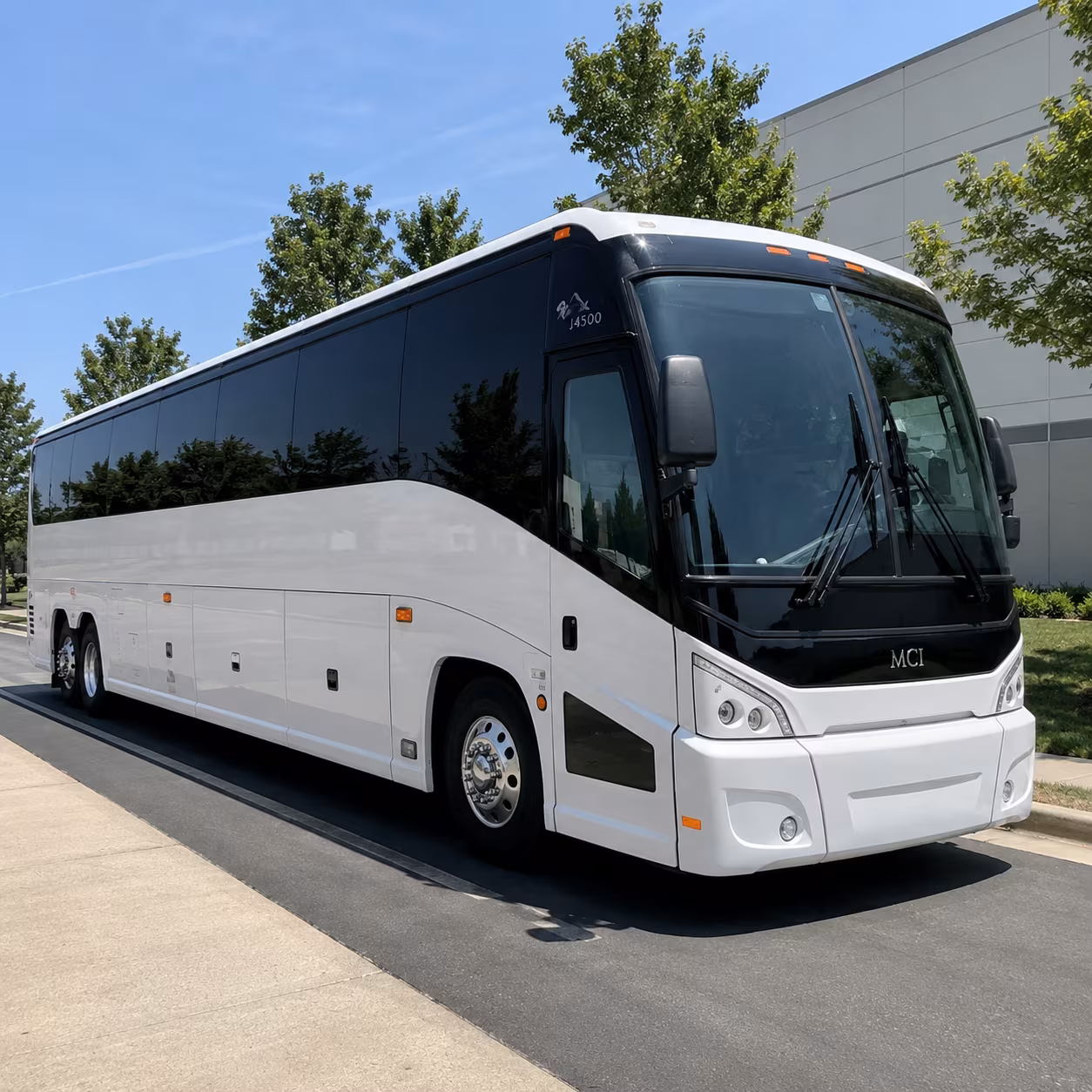 daily commuter shuttle buses for apex s research triangle workforce