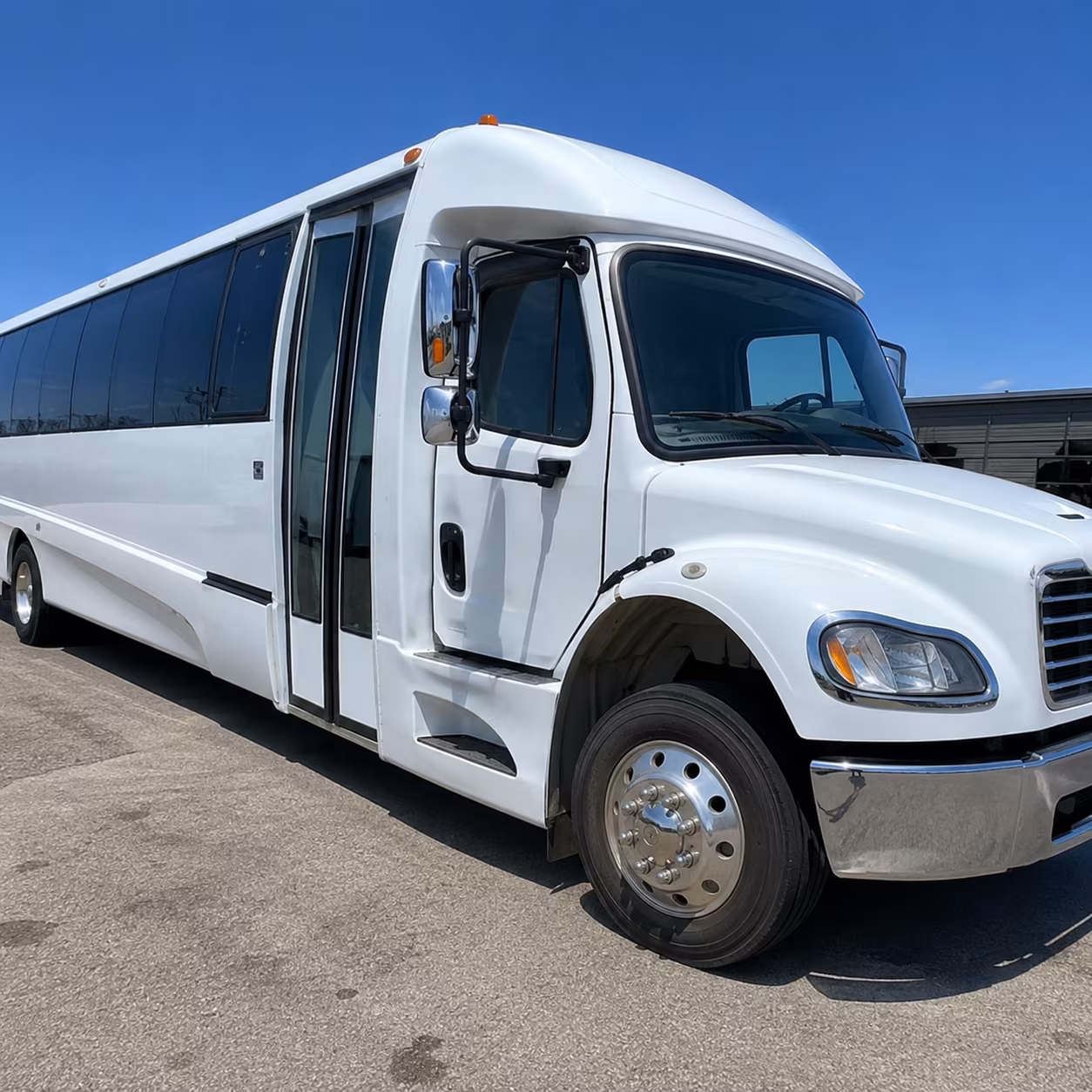 sports team and fan group buses for apex events